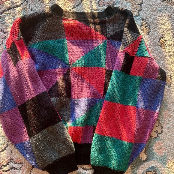 Colorful V-Neck Sweater - Picture 4 of 4